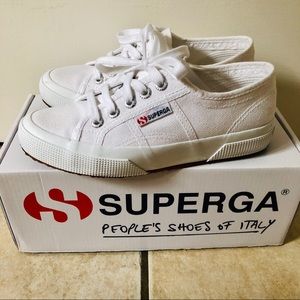 Superga Women’s Classic Low-Top Sneakers